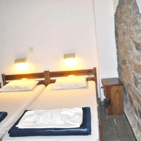 Odos Odysseos Aparthotel Ermoupoli Exterior photo