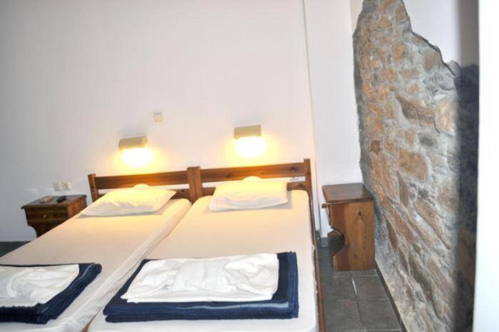 Odos Odysseos Aparthotel Ermoupoli Exterior photo